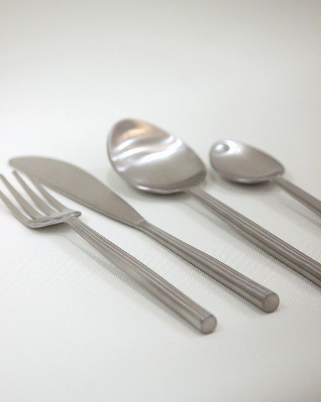 Round Handle Knife Set of 4