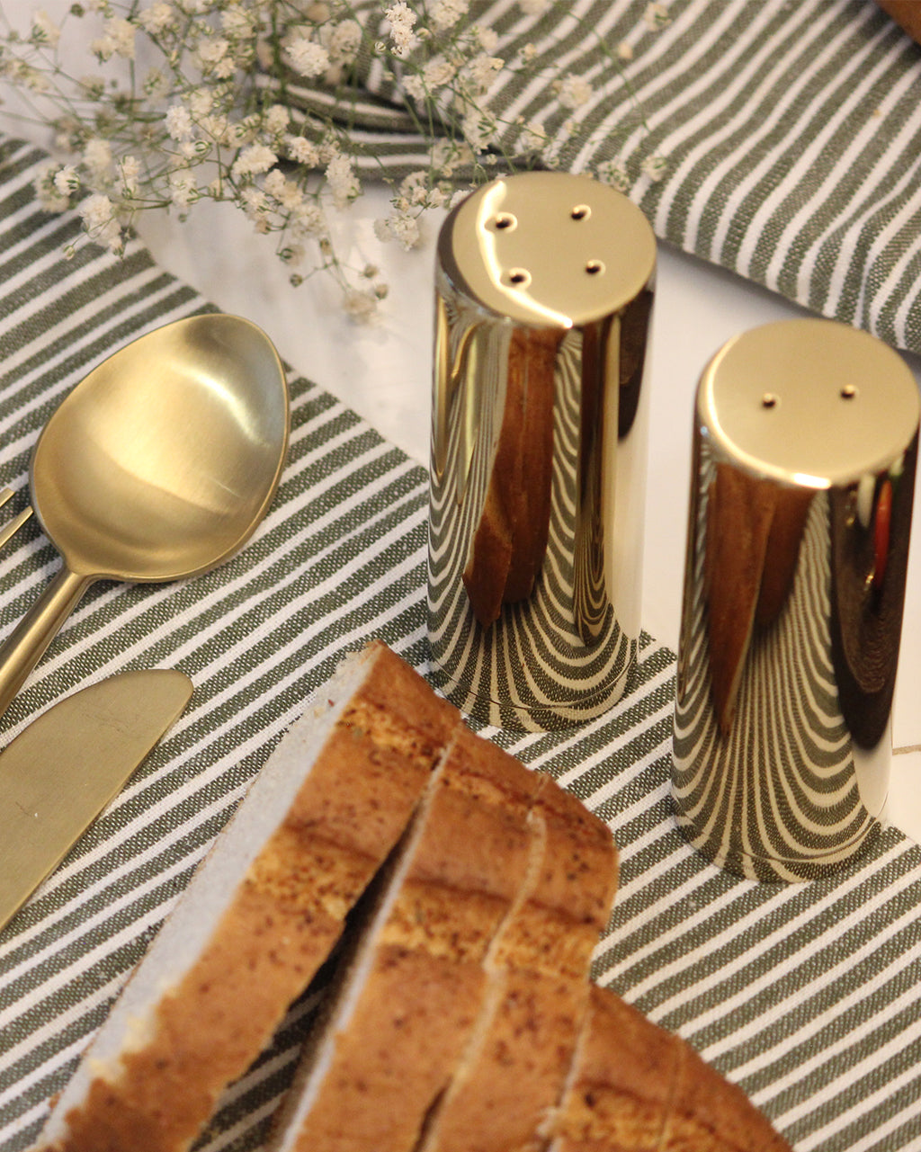 Salt and Pepper Shaker Set of 2