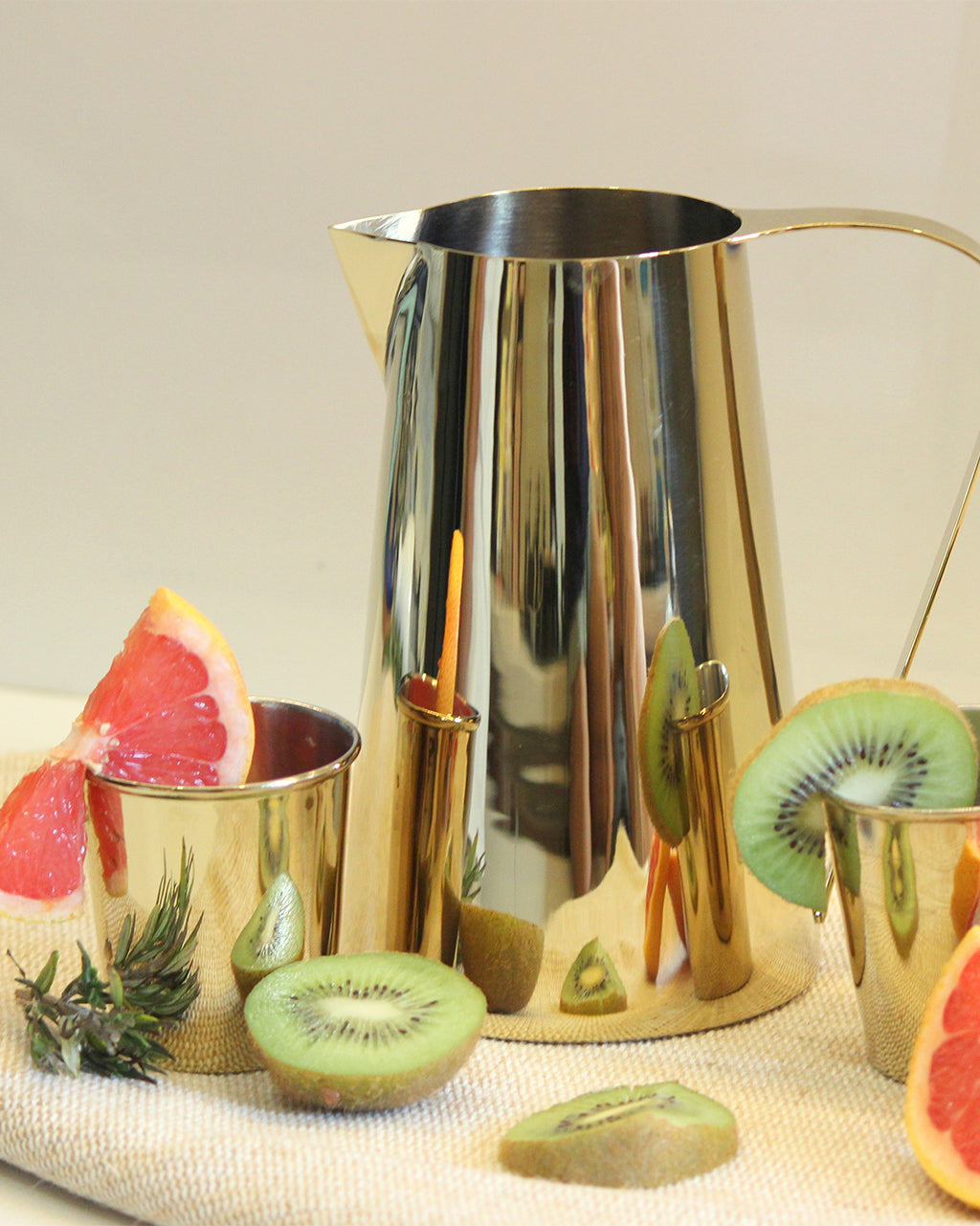 Carafe with Tumblers