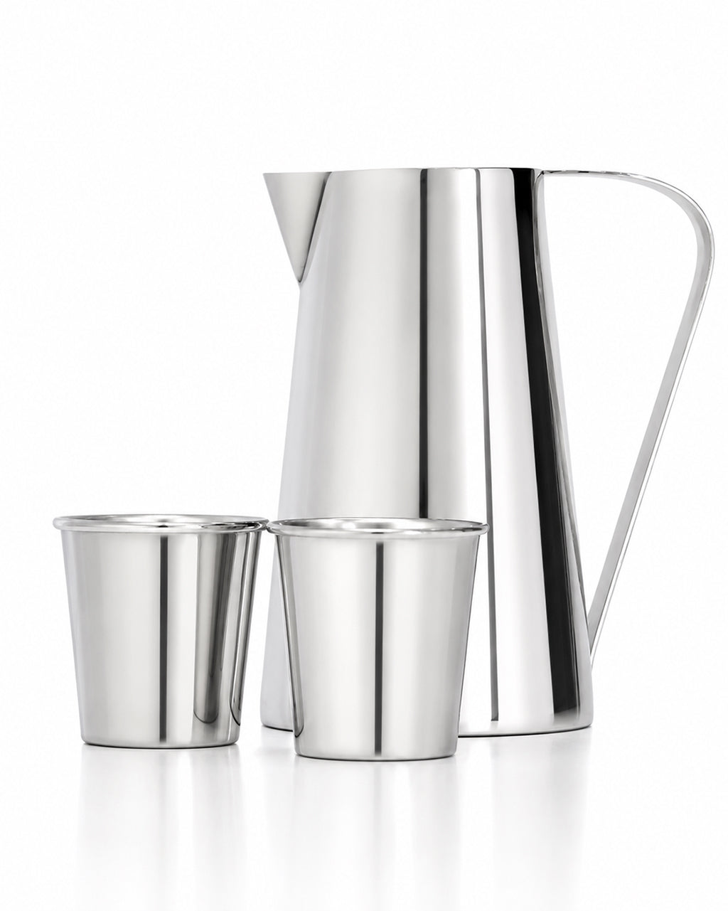 Carafe with Tumblers