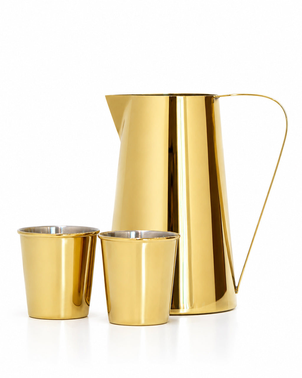 Carafe with Tumblers