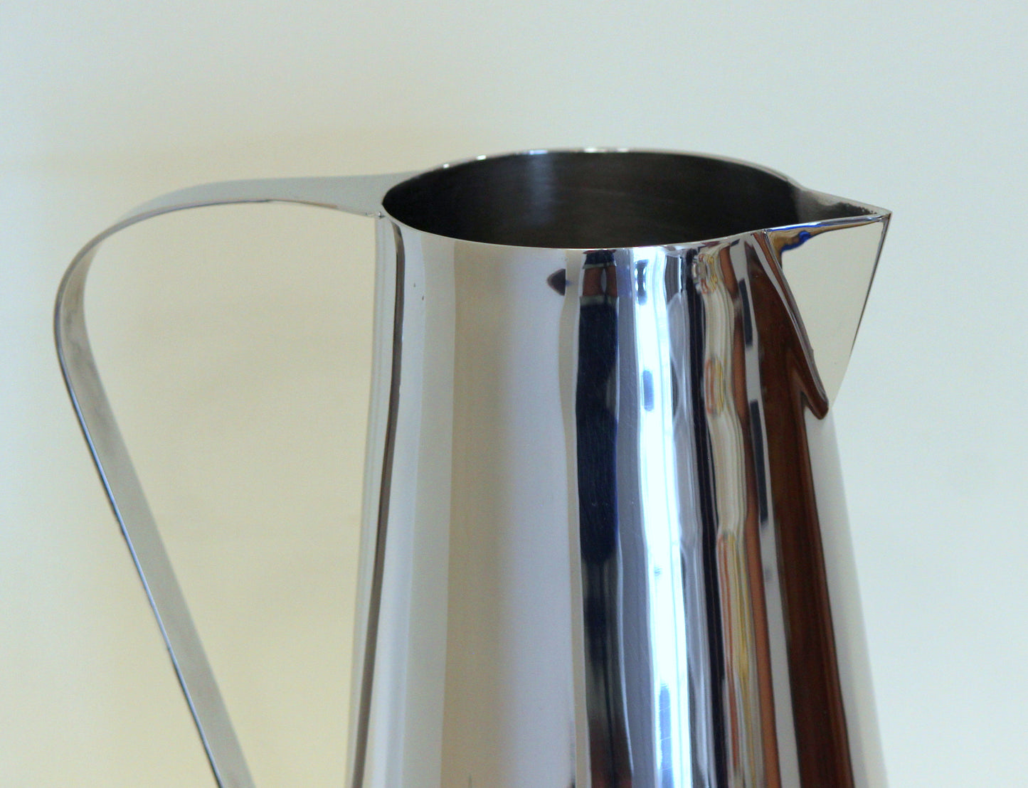 Stainless Steel Carafe with Tumblers