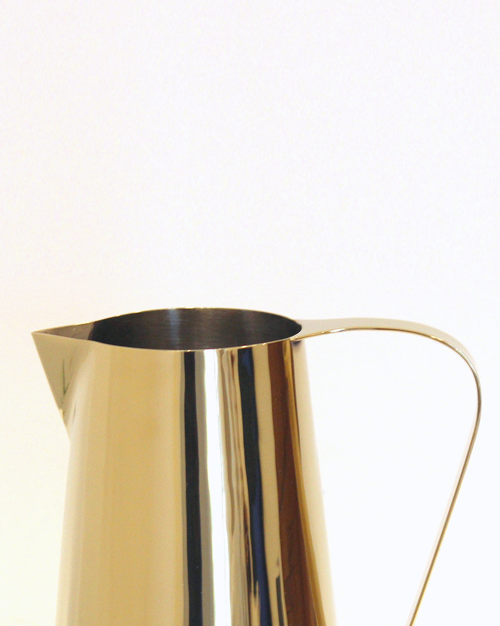 Carafe with Tumblers