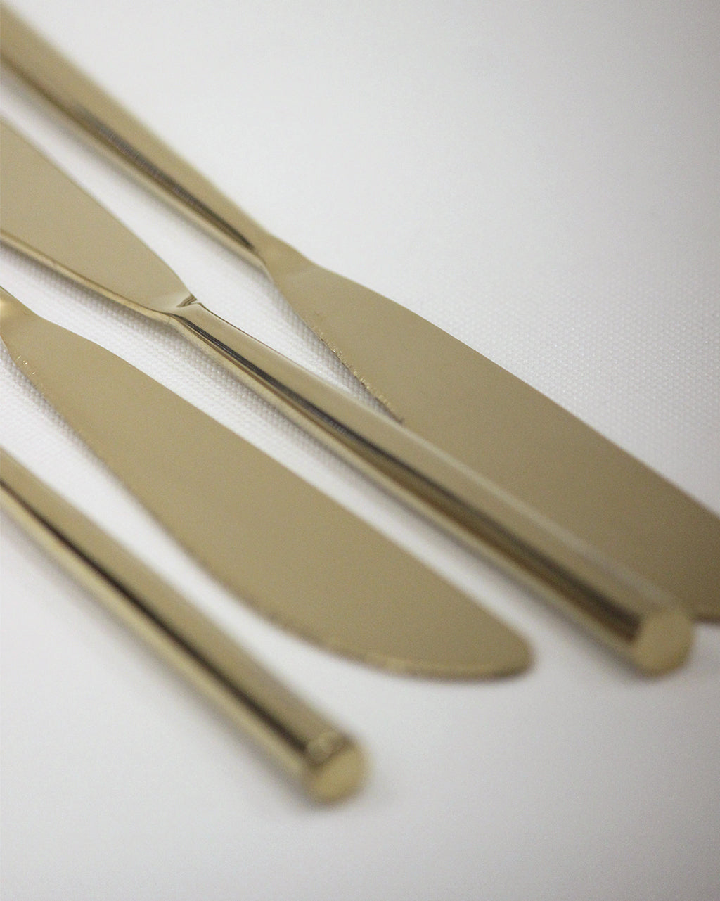 Round Handle Knife Set of 4