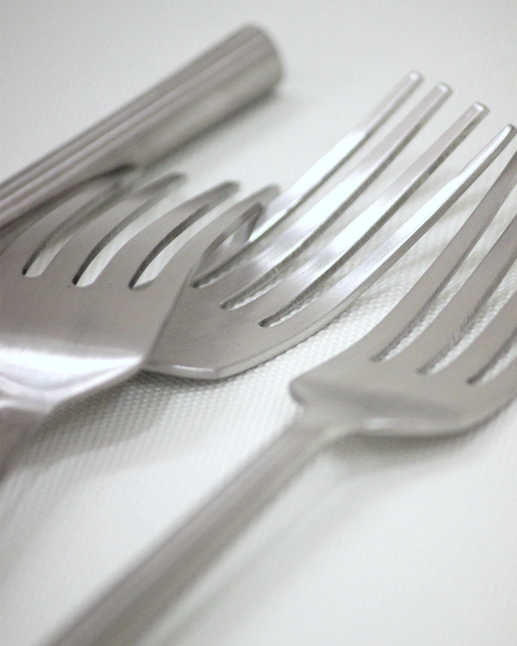 Round Handle Fork Set of 4 Buy Metal fork Set – Chillilemon