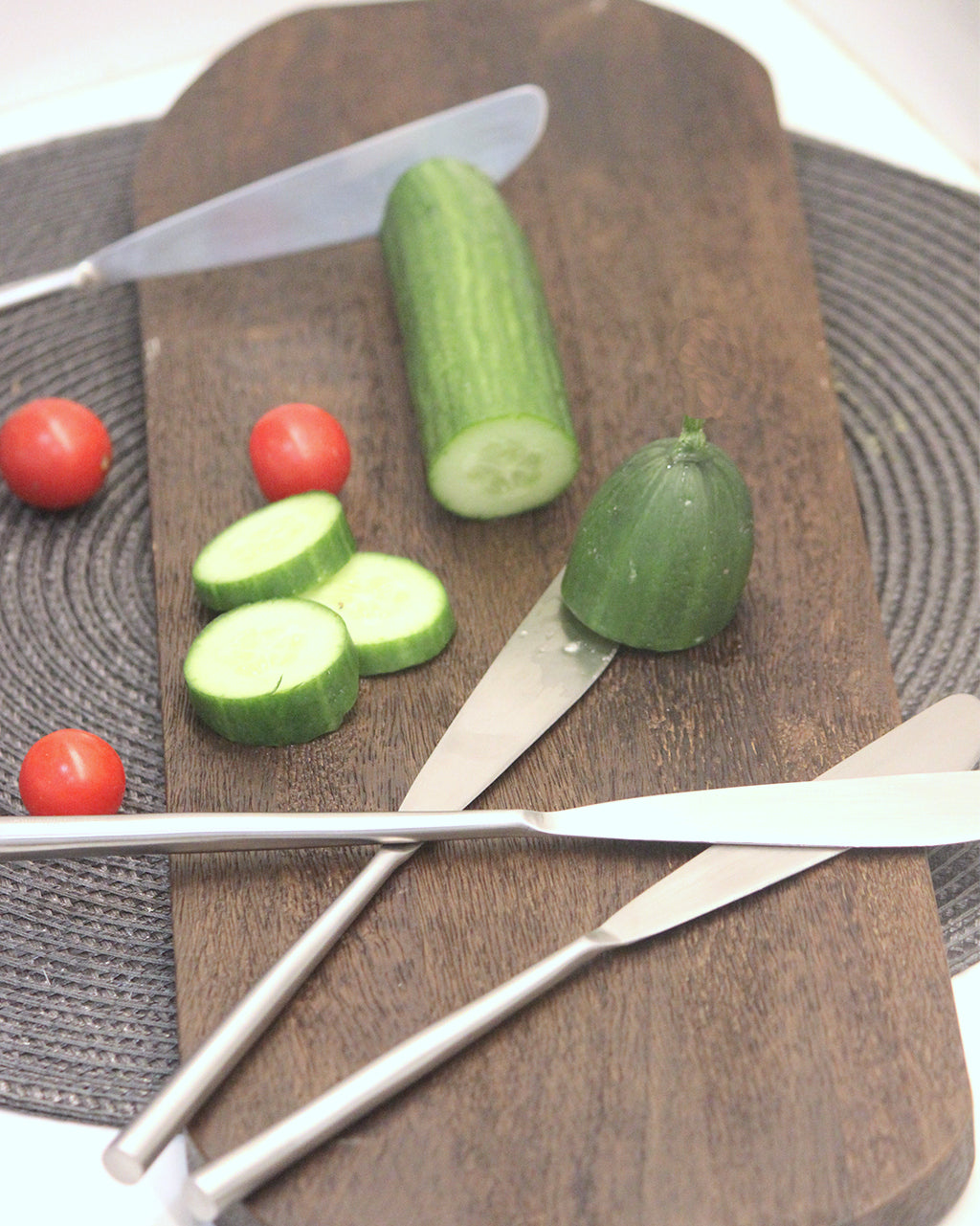 Round Handle Knife Set of 4