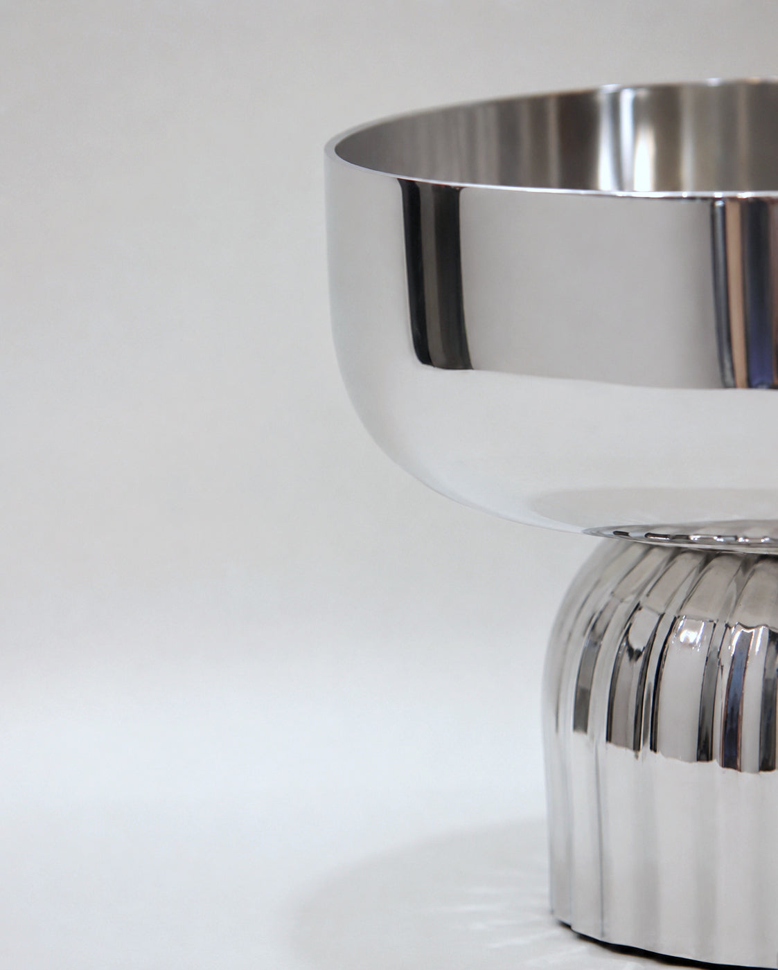 Footed Big Bowl Ribbed